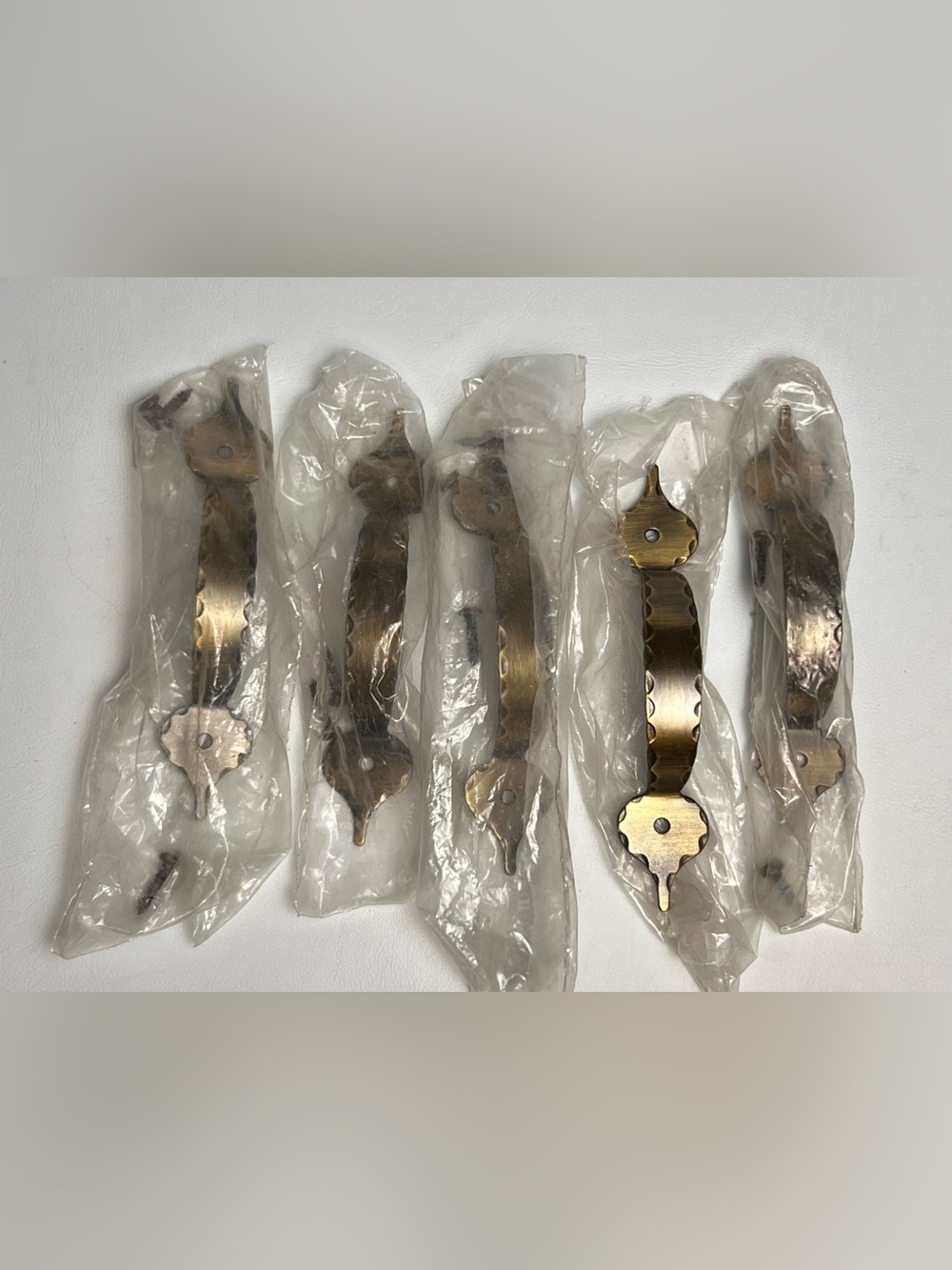 Lot of 5 VTG Antique Brass Cabinet Drawer Pull Spade Ends Hammered Edges READ